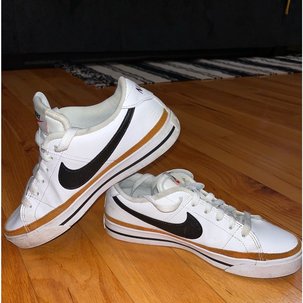 Nike Court Legacy sneakers size 7